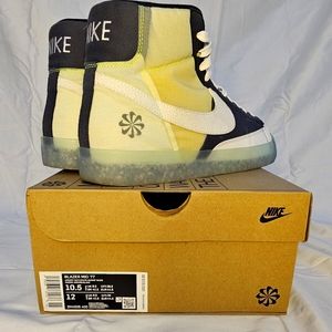 Nike- Blazer Mid '77
